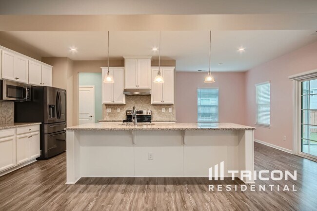 Foto del edificio - 1302 Harkey Creek Dr