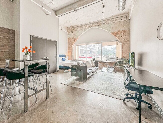 Foto del edificio - 555 Evergreen St