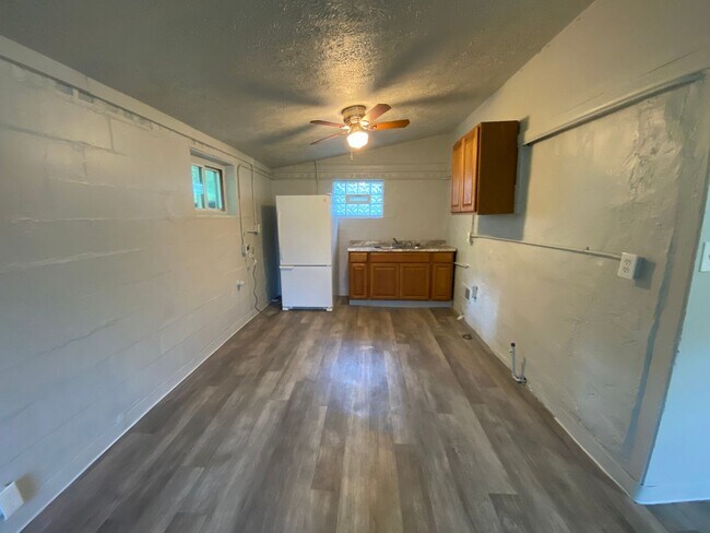 Foto del edificio - 877 Garfield St
