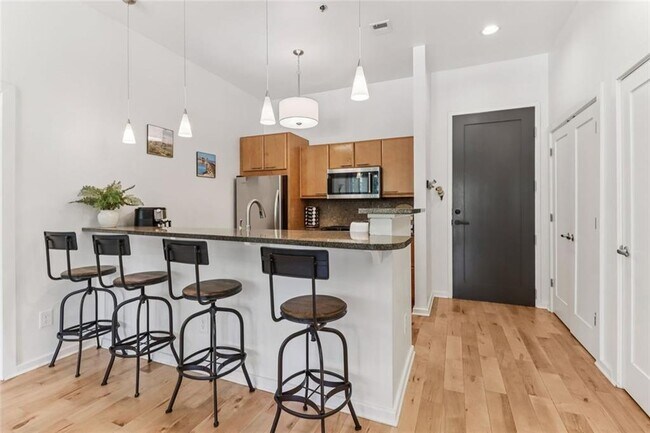 Foto del edificio - 1430 Dresden Dr NE