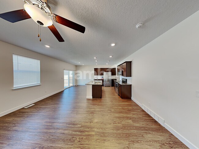 Building Photo - 2357 E Tumbleweed Road
