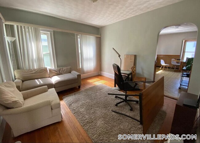 Foto del edificio - 70 Ossipee Rd