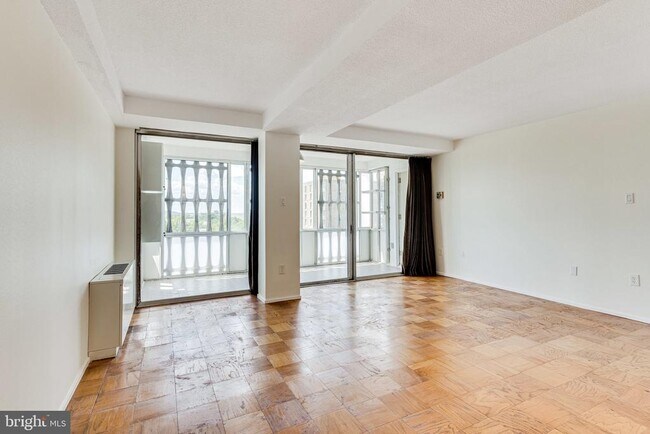 Foto del edificio - 1311 Delaware Ave SW