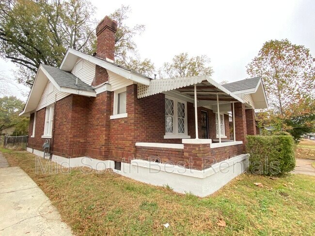 Foto del edificio - 893 N Willett St
