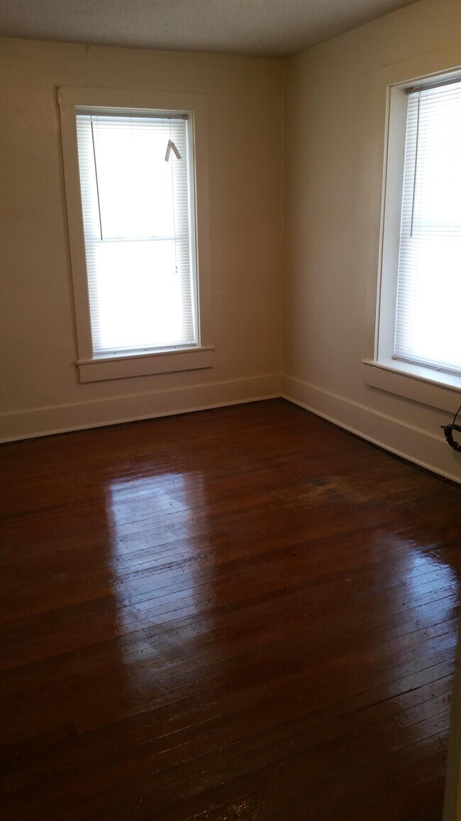 Foto del edificio - 702 N 6th St