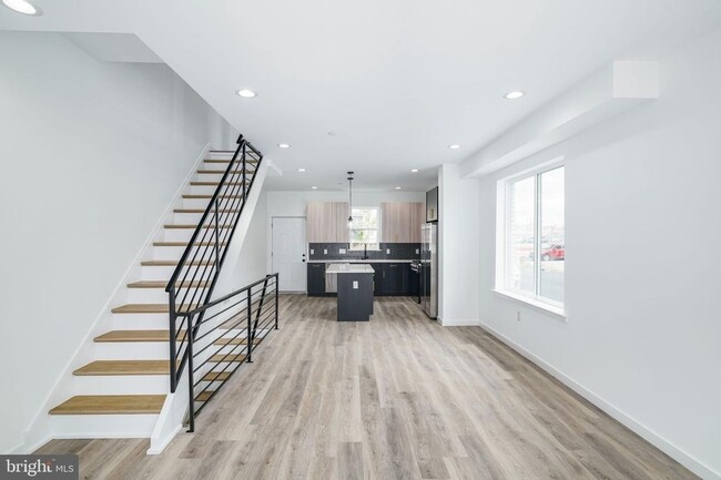 Foto del edificio - 5 Bedroom Townhome in Philadelphia