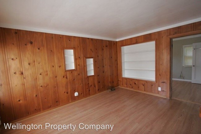 Building Photo - 539 45th St