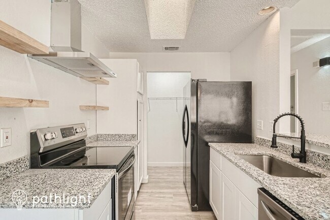 Foto del edificio - 1325 Natchez Trce