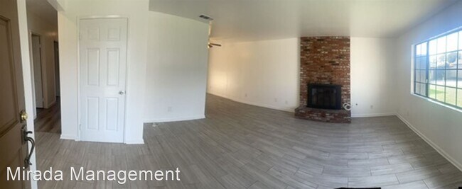 Foto del edificio - 3 br, 2 bath House - 8431 Cole St.