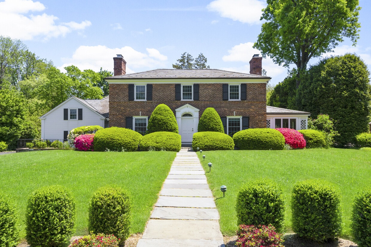 8 Church Ln, Scarsdale, NY 10583 House Rental in Scarsdale, NY