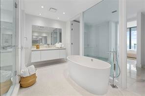 Building Photo - Northeast 26th Street, Miami, FL 33137 - 2 BR 3.5 BA condo