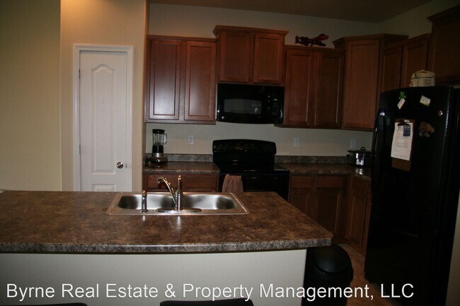 Building Photo - 3 br, 2.5 bath House - 1637 Gold Hill Mesa Dr