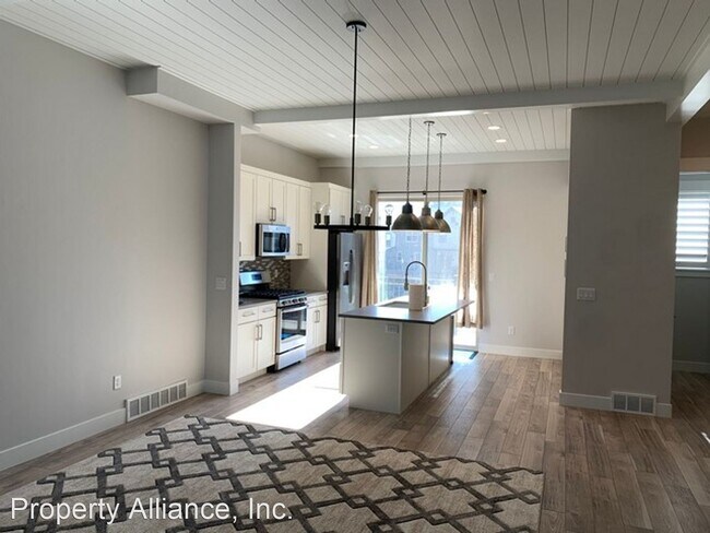 Building Photo - 2 br, 2.5 bath House - 1107 W. Wasatch Spr...