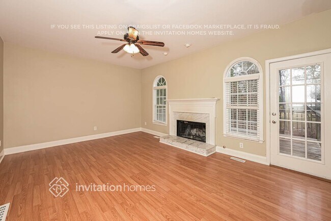 Foto del edificio - 2500 Harbin Springs Cove