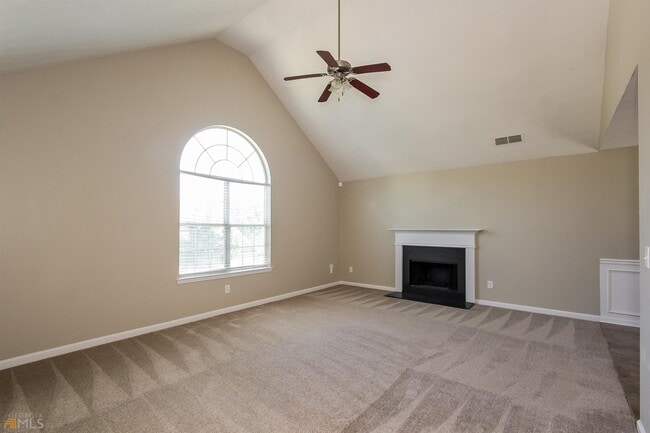 Building Photo - 4220 Kensington Cove