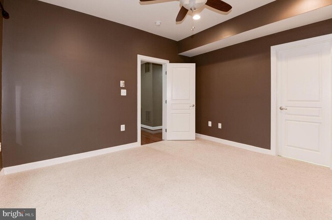 Building Photo - 24951 Avonlea Dr
