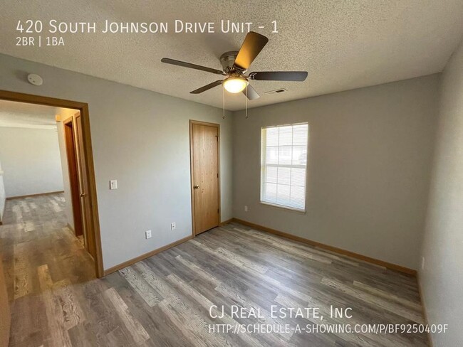 Building Photo - 420 S Johnson Dr