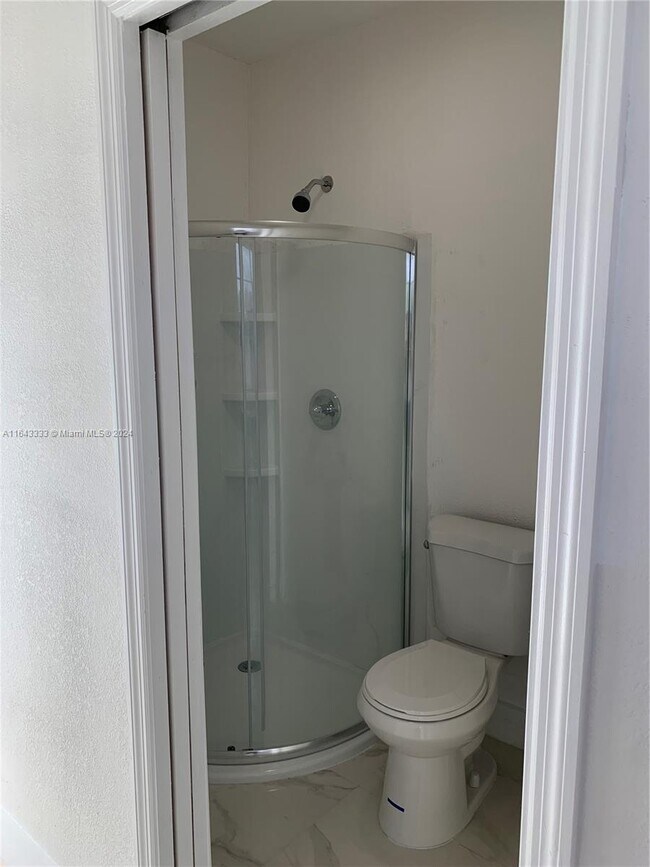 Foto del edificio - 9798 SW 158th St