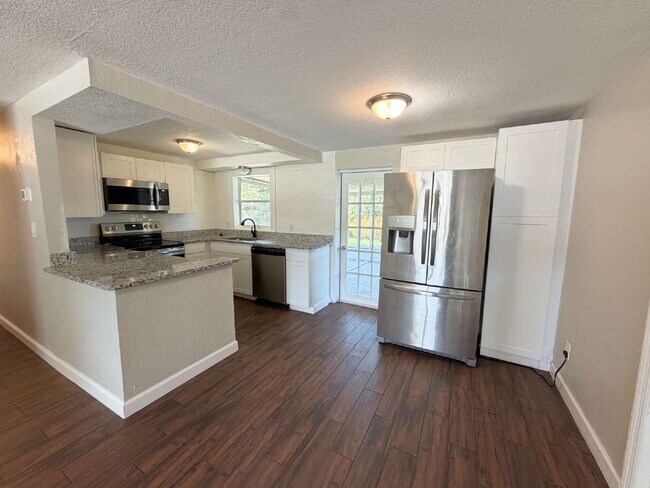 Foto del edificio - 1414 Coppertree Dr