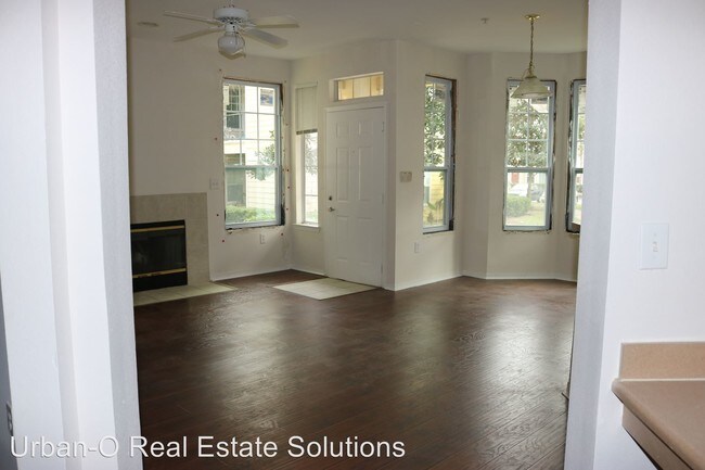 Building Photo - 2035 Erving Cir