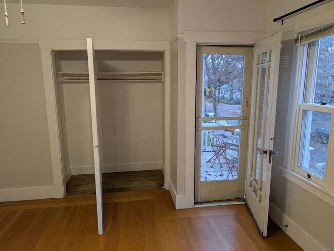 Foto del edificio - 92035th