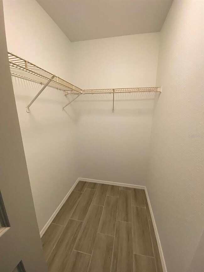 Building Photo - 4724 Walden Cir