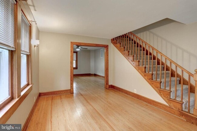 Foto del edificio - 7904 Savage Guilford Rd