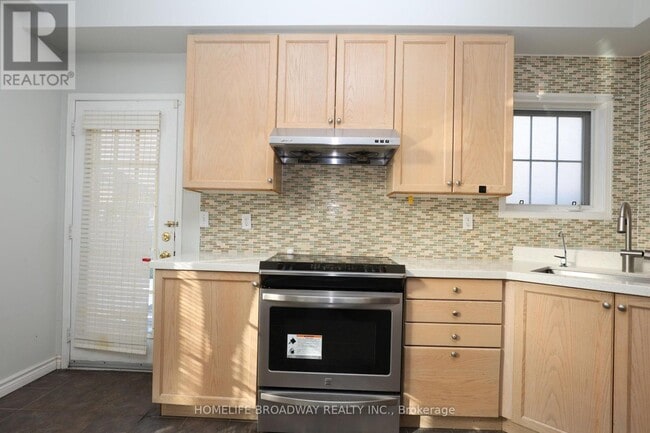 Building Photo - 2 Catherina St