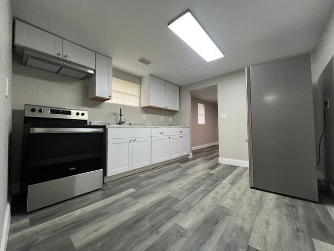 Foto del edificio - 9315 N 19th St