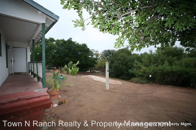 Building Photo - 11384 El Nopal