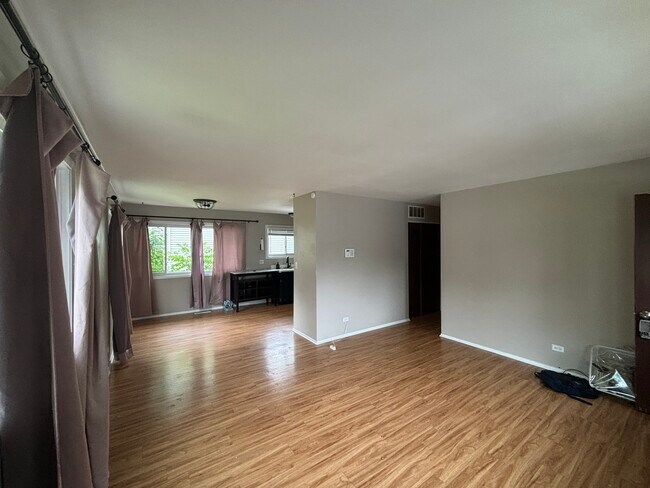 Foto del edificio - 36526 N Edgewood Dr
