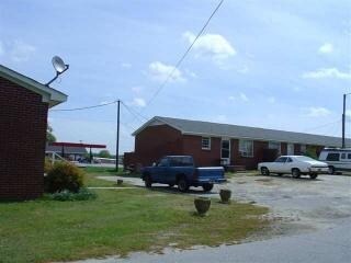 Primary Photo - 4835 N Old Laurens Rd