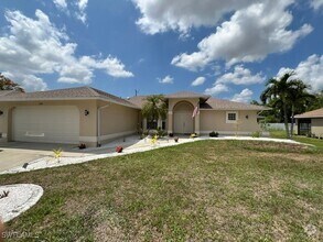 Building Photo - 1310 SW 10th St