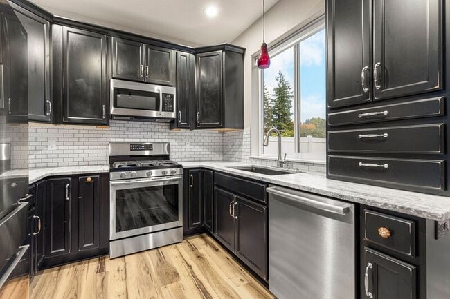 Foto del edificio - 18438 SE Stephens St