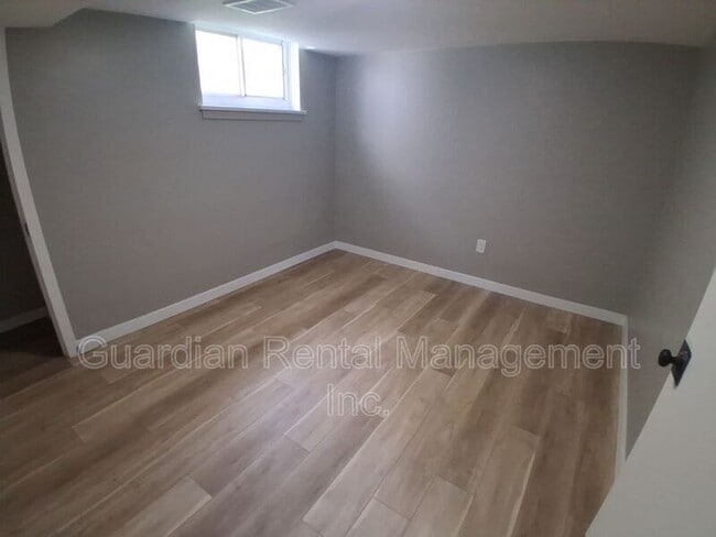 Building Photo - 300 Van Horne St