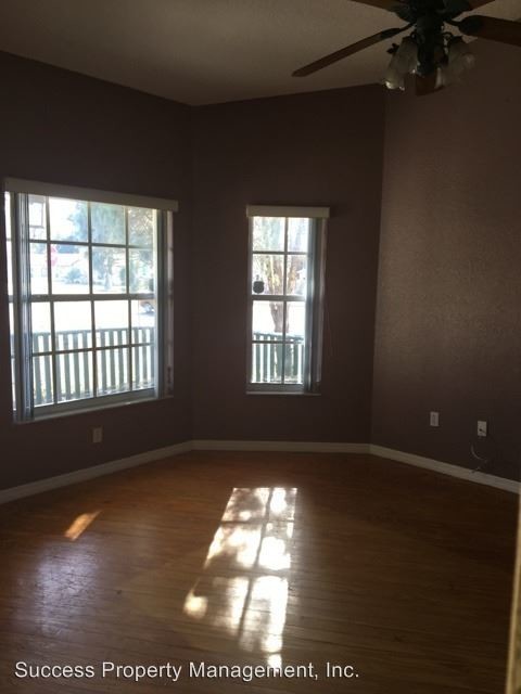 Building Photo - 3 br, 2 bath House - 11025 Auburndale Street