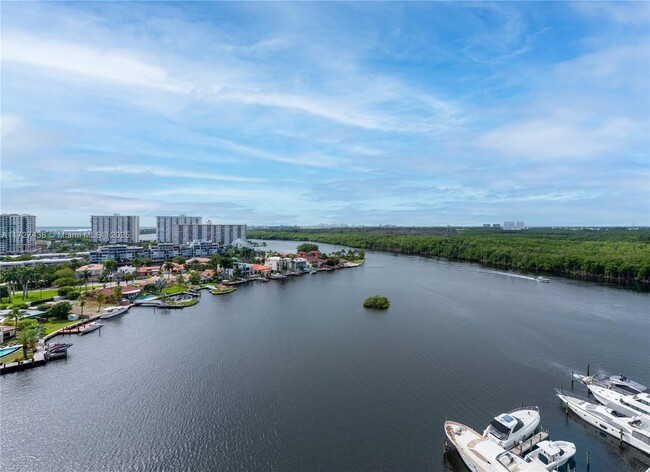 Foto del edificio - 400 Sunny Isles Blvd