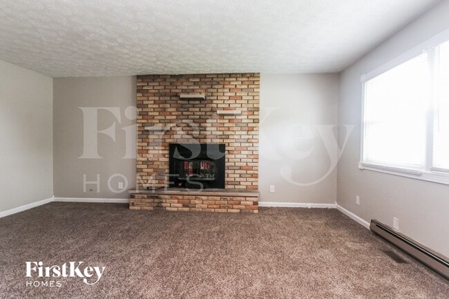 Building Photo - 130 Circle Dr