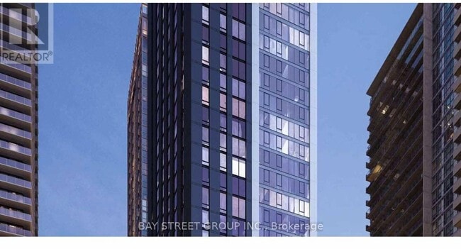 Building Photo - 357 King St W