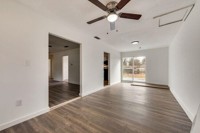 Foto del edificio - Beautiful Home in South Dallas!