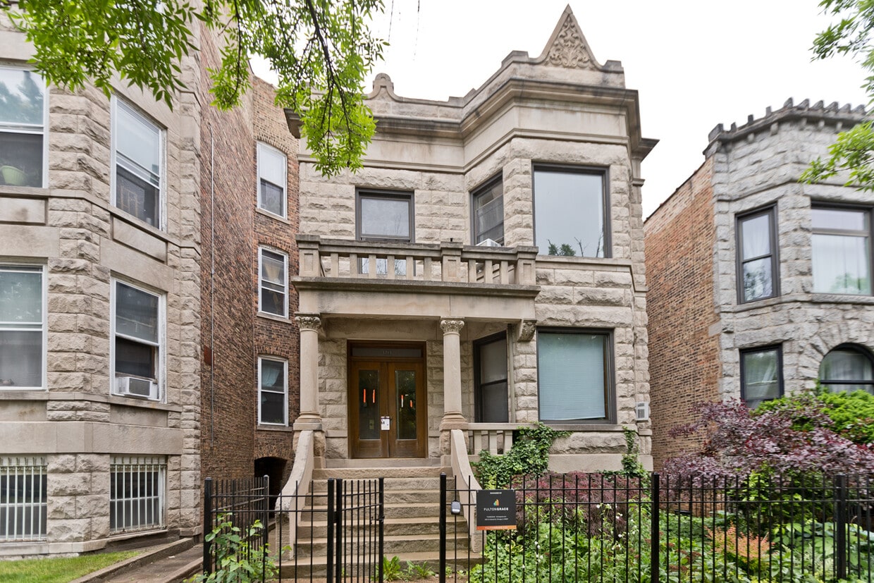 Primary Photo - 3713 N Magnolia Ave