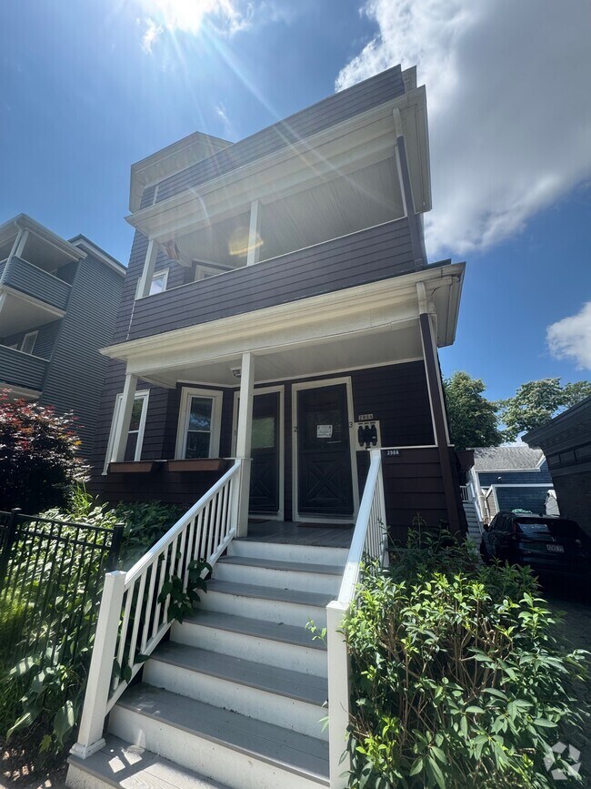 Building Photo - 298A Highland Ave