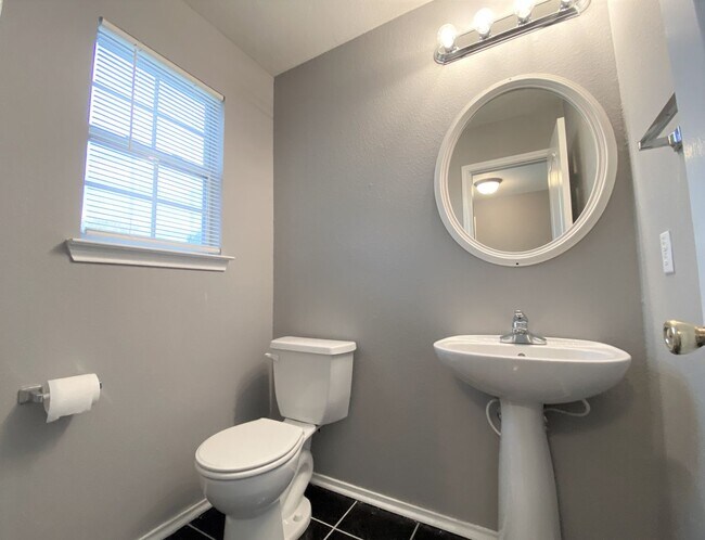 Foto del edificio - Beautiful 3bed/2.5 bath home in a great lo...
