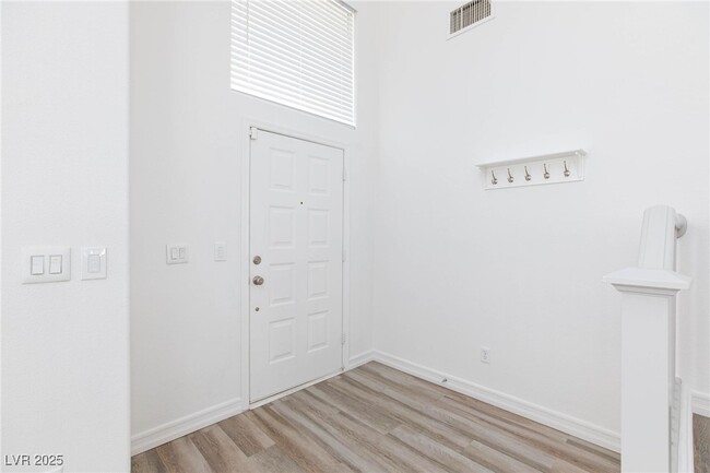 Building Photo - 9748 Derbyhill Cir