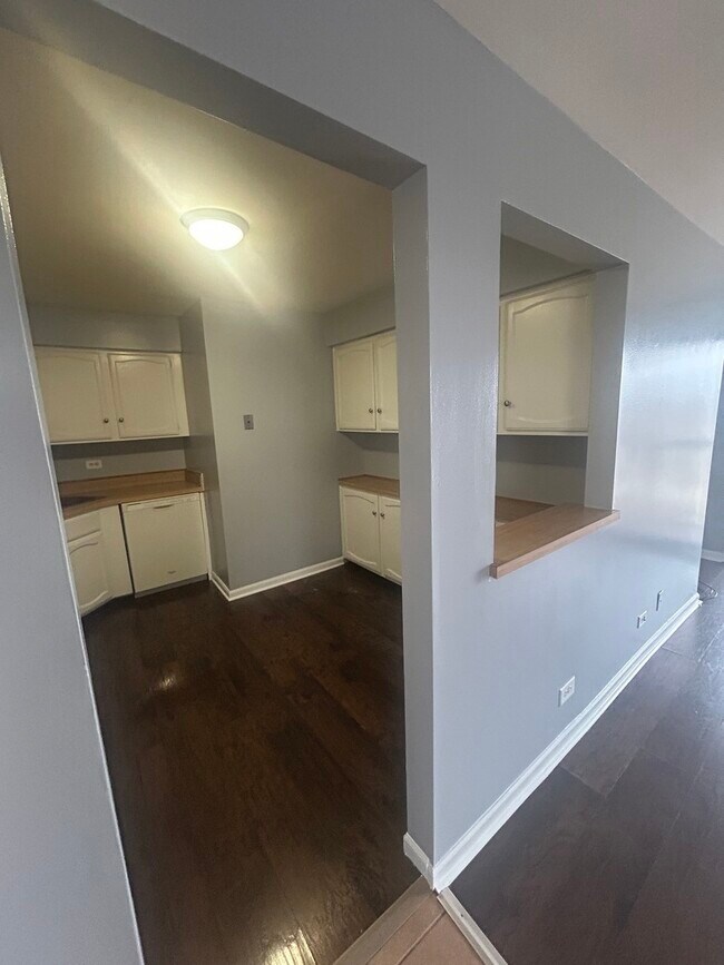 Foto del edificio - 169 S Gregory St