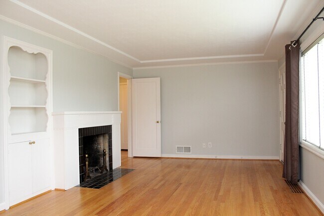 Foto del edificio - Adorable Rose City Golf Course 2 Bedroom M...