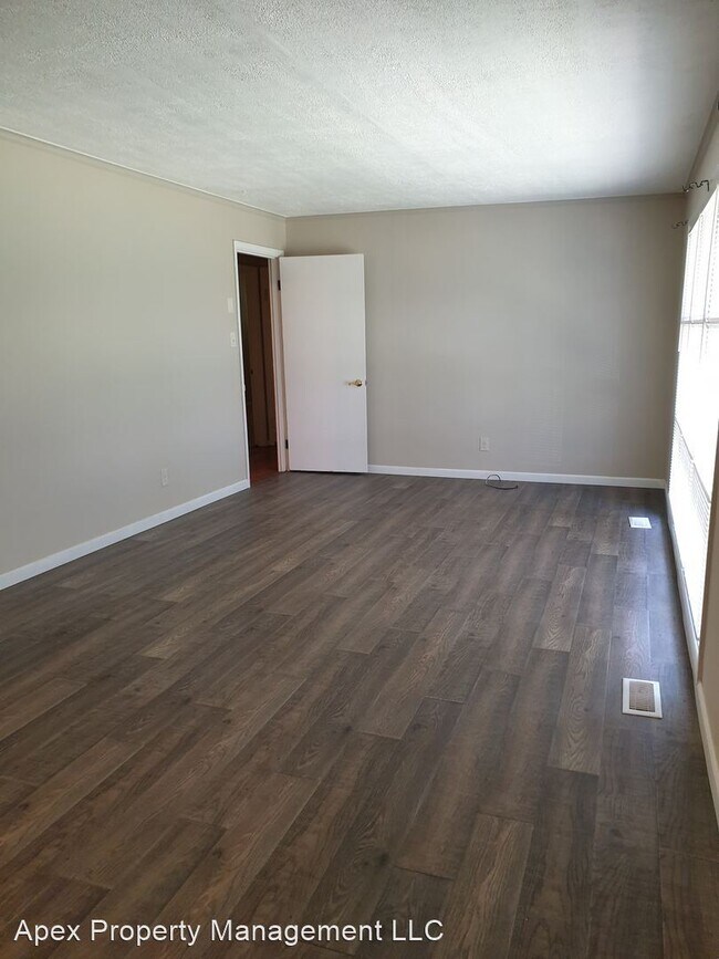 Building Photo - 3 br, 2 bath House - 5005 Papermill Drive