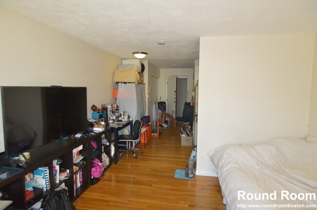 Foto del edificio - 383 Langley Rd