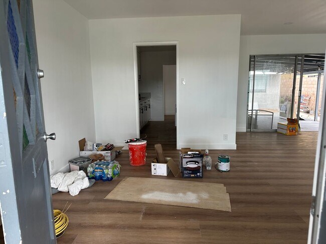 Foto del edificio - 4051 Howard Ave