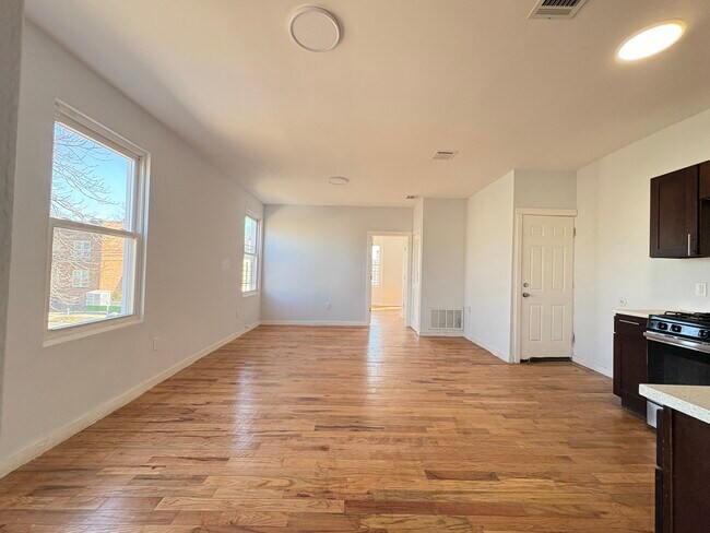 Foto del edificio - 379 S 20th St